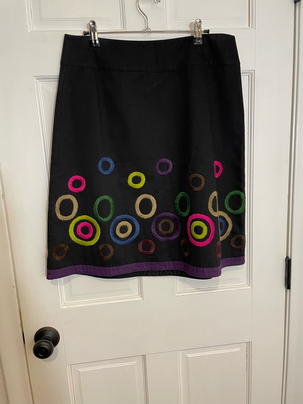 Boden Black Embroidered Circle Pencil Skirt Size 12 Colorful Retro Mod